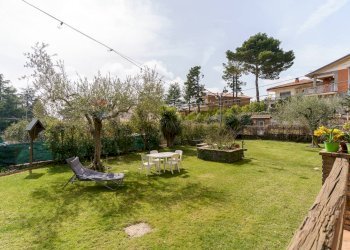 Giardino - Villa via Giacomo Leopardi
 
18, Nicolosi - foto 72