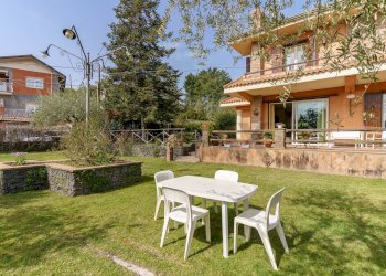 Giardino - Villa via Giacomo Leopardi
 
18, Nicolosi - foto 75