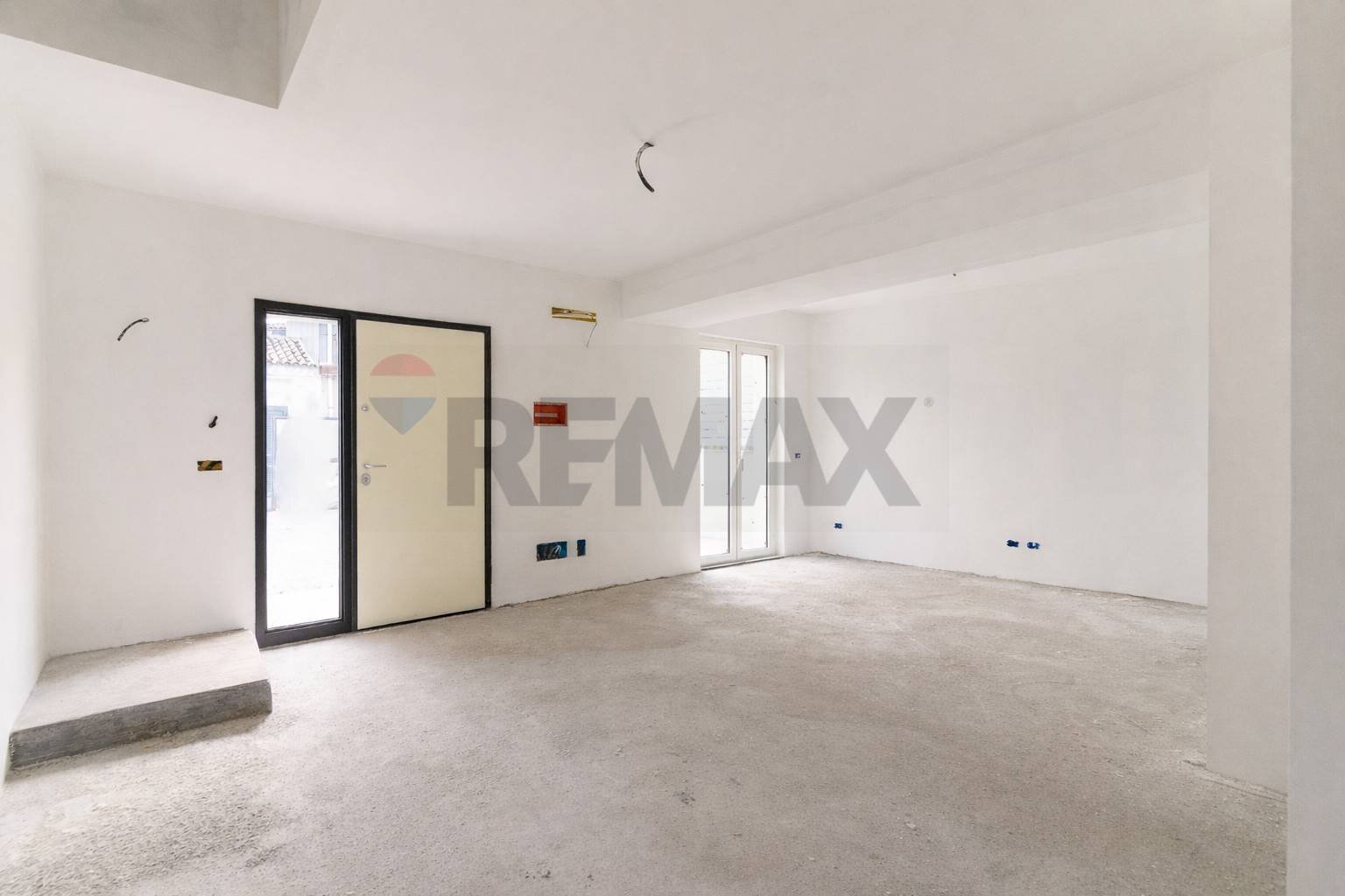 Stanza vuota - Villa a Schiera VIA SALVATORE TOMASELLI
 
1, Nicolosi - foto 3