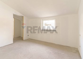 Stanza vuota - Villa a Schiera VIA SALVATORE TOMASELLI
 
1, Nicolosi - foto 13