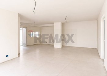 Stanza vuota - Villa a Schiera via Salvatore Tomaselli
 
1, Nicolosi - foto 3