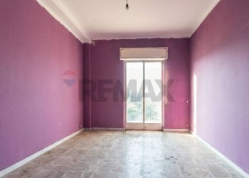 Stanza vuota - Apartment via Vincenzo Bellini
 
68, Valverde - photo 15