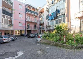 Edificio all\'aperto - Apartment via Vincenzo Bellini
 
68, Valverde - photo 20