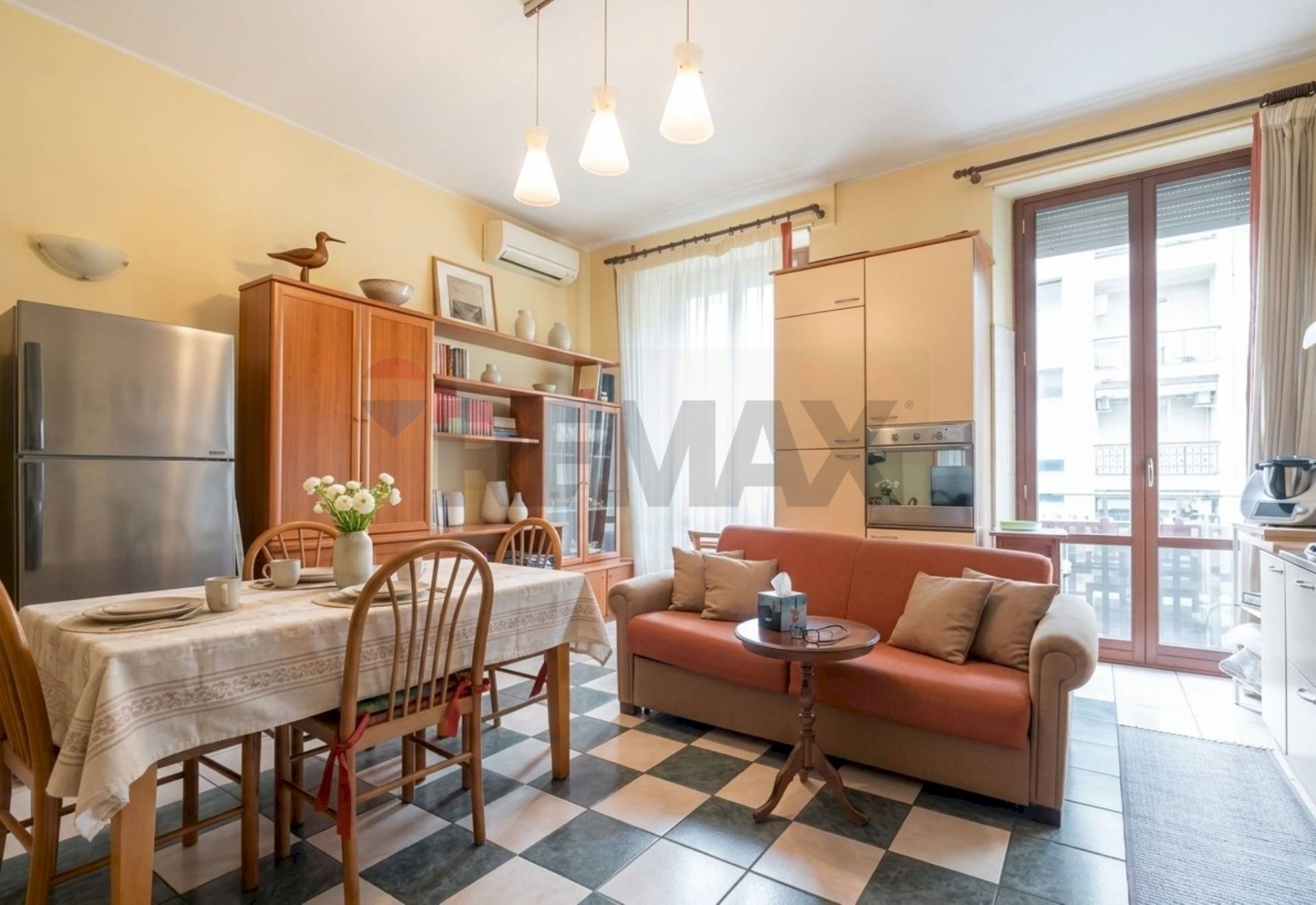 Sala da pranzo - Appartamento Via Giacomo Puccini
 
32, Catania - foto 3