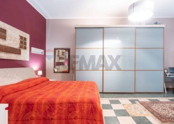 Camera / camera da letto - Appartamento Via Giacomo Puccini
 
32, Catania - foto 2