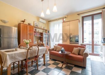 Sala da pranzo - Appartamento Via Giacomo Puccini
 
32, Catania - foto 3