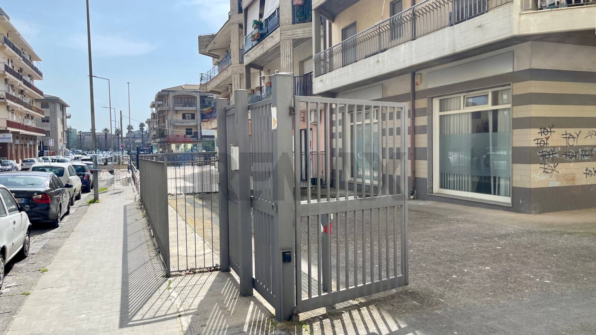 Edificio all\'aperto - Magazzino Viale Autonomia
 
18, Caltagirone - foto 2