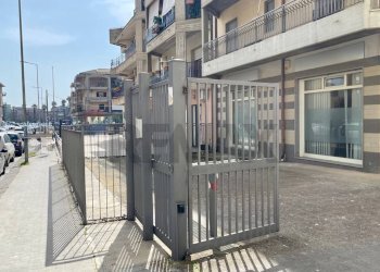 Edificio all\'aperto - Magazzino Viale Autonomia
 
18, Caltagirone - foto 2