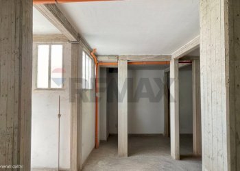 Stanza vuota - Magazzino Viale Autonomia
 
18, Caltagirone - foto 5