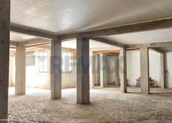 Parcheggio - Magazzino Viale Autonomia
 
18, Caltagirone - foto 14