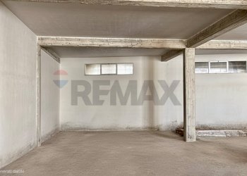 Stanza vuota - Magazzino Viale Autonomia
 
18, Caltagirone - foto 17