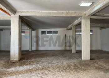 Parcheggio - Magazzino Viale Autonomia
 
18, Caltagirone - foto 19