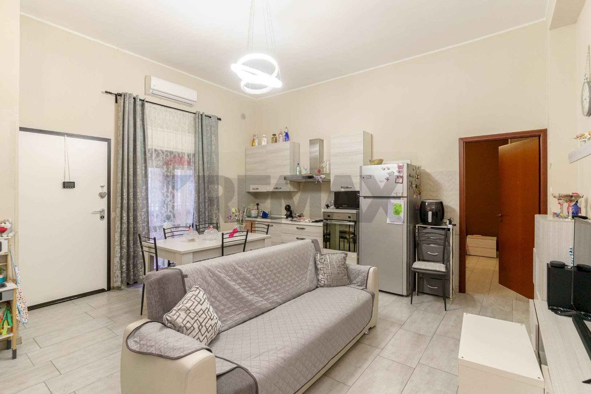 Soggiorno - Two-room apartment Via Napoli
 
16, Aci Castello - photo 2