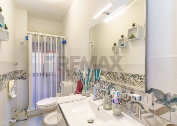 Bagno - Two-room apartment Via Napoli
 
16, Aci Castello - photo 17