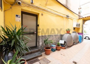 Terrazza - Casa semi indipendente Via Bambino
 
63, Catania - foto 3