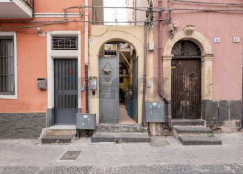 Edificio all\'aperto - Casa semi indipendente Via Bambino
 
63, Catania - foto 37
