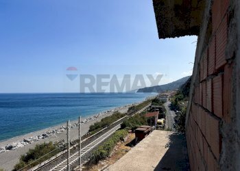 Vista dell\'acqua - Casa indipendente Scaletta Zanclea - foto 3