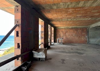 Parcheggio - Casa indipendente Scaletta Zanclea - foto 12