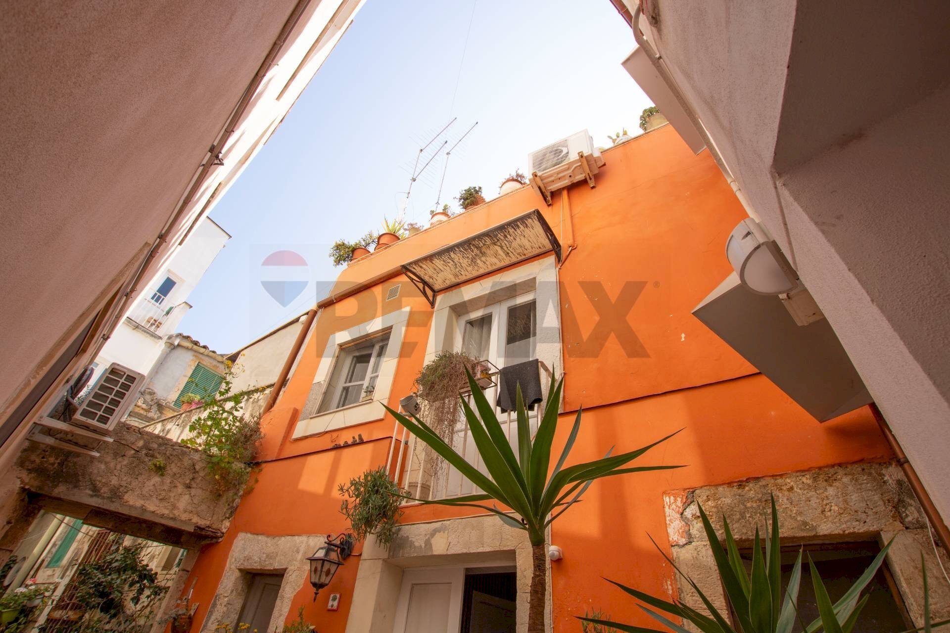 Edificio all\'aperto - Casa indipendente Via Vittorio Veneto
 
163, Siracusa - foto 2