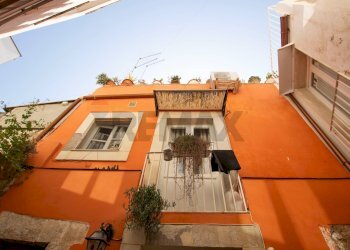 Casa all\'aperto - Casa indipendente Via Vittorio Veneto
 
163, Siracusa - foto 1