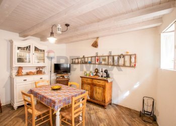 Sala da pranzo - Casa indipendente Via Vittorio Veneto
 
163, Siracusa - foto 12