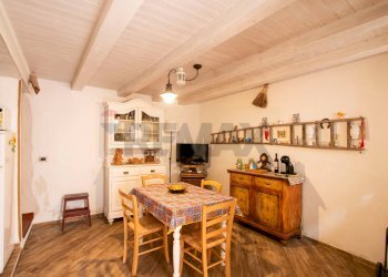 Sala da pranzo - Casa indipendente Via Vittorio Veneto
 
163, Siracusa - foto 15