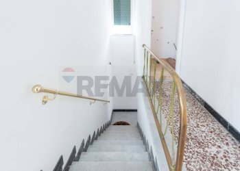 Scale - Independent house Via Messina
 
175, Bronte - photo 4