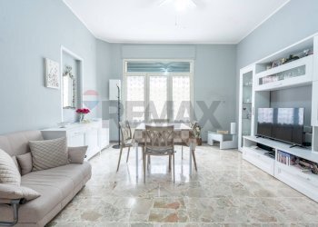 Sala da pranzo - Independent house Via Messina
 
175, Bronte - photo 2