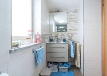 Bagno - Independent house Via Messina
 
175, Bronte - photo 30