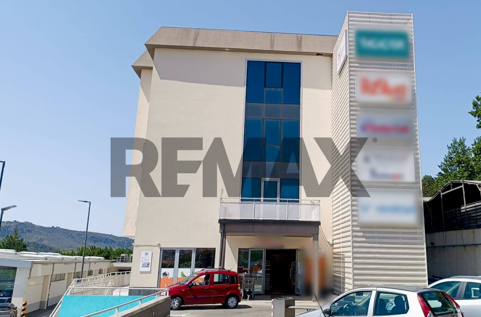 Edificio all\'aperto - Ufficio Viale dell'Unità d'Italia
 
snc, Enna - foto 1