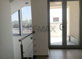 Scale - Office Viale dell'Unità d'Italia
 
snc, Enna - photo 7