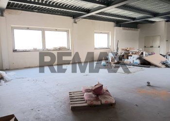 Stanza vuota - Ufficio Viale dell'Unità d'Italia
snc, Enna - foto 14
