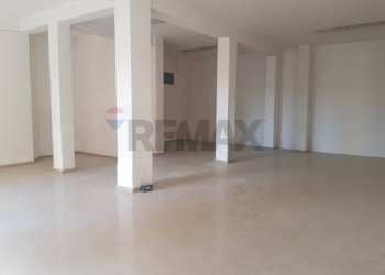 Stanza vuota - Locale Commerciale Viale Trieste
 
51, Caltanissetta - foto 2