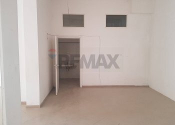 Stanza vuota - Locale Commerciale Viale Trieste
 
51, Caltanissetta - foto 8