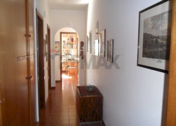 Hall / corridoio - Appartamento Via Filippo Paladini
 
158, Caltanissetta - foto 50