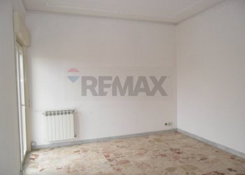 Stanza vuota - Appartamento Via Carnevale
 
9, Caltanissetta - foto 4