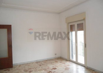 Stanza vuota - Appartamento Via Carnevale
 
9, Caltanissetta - foto 27