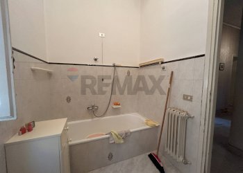 Bagno - Appartamento Piazza Martiri D'Ungheria
 
9, Caltanissetta - foto 35
