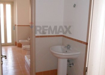 Bagno - Office via carlo pisacane
32, Caltanissetta - photo 33