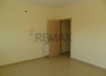 Stanza vuota - Office via carlo pisacane
32, Caltanissetta - photo 43