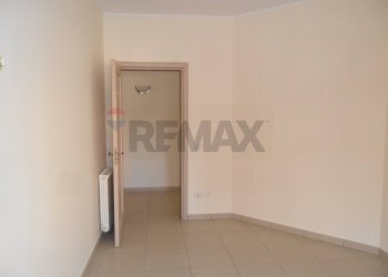 Stanza vuota - Office via carlo pisacane
32, Caltanissetta - photo 64