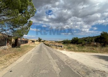 Vista dell\'acqua - Villa Contrada Favarella Bassa, Caltanissetta - photo 11