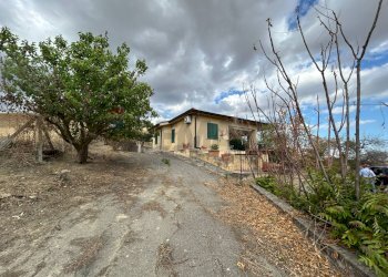 Casa all\'aperto - Villa Contrada Favarella Bassa, Caltanissetta - photo 14