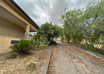 Giardino - Villa Contrada Favarella Bassa, Caltanissetta - photo 17