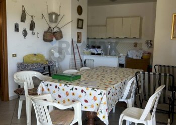 Sala da pranzo - Villa Contrada Favarella Bassa, Caltanissetta - photo 25