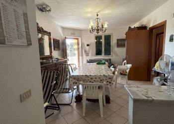 Sala da pranzo - Villa Contrada Favarella Bassa, Caltanissetta - photo 29