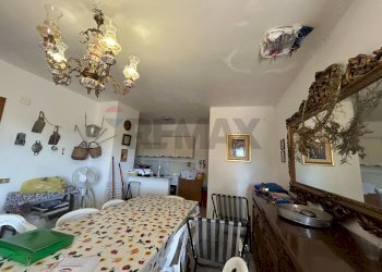 Sala da pranzo - Villa Contrada Favarella Bassa, Caltanissetta - photo 51