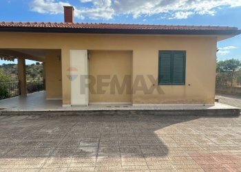 Casa all\'aperto - Villa Contrada Favarella Bassa, Caltanissetta - photo 57