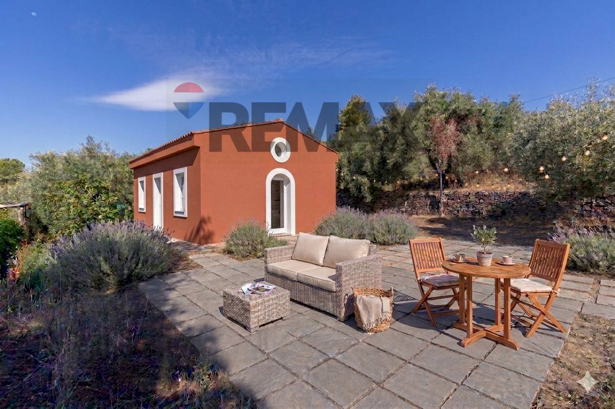 Casa all\'aperto - One-room apartment CONTRADA VALLONE ROSSO
 
SNC, Biancavilla - photo 1