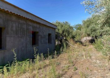 Casa all\'aperto - Monolocale CONTRADA VALLONE ROSSO
 
SNC, Biancavilla - foto 13